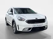 Kia Niro 1.6 GDi Hybrid First Edition | Trekhaak | Achteruitrijcamera | Stoel en stuurverwarming |