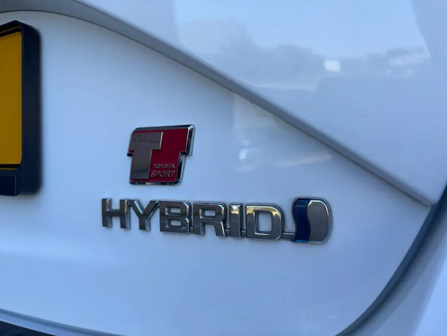 Toyota Yaris 1.5 Hybrid Dynamic Stoel verwarming | Achteruitrijcamera | 12 maanden BOVAG-garantie