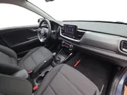 Kia Stonic 1.0 T-GDi MHEV DynamicPlusLine 1e Eigenaar | Zeer nette auto | Dealer onderhouden | Navi | Camera | Cruise & Climate control | Apple CarPlay & Android Auto | Fabrieksgarantie t/m 11-12-2030 +3x 1 jaar* | NAP
