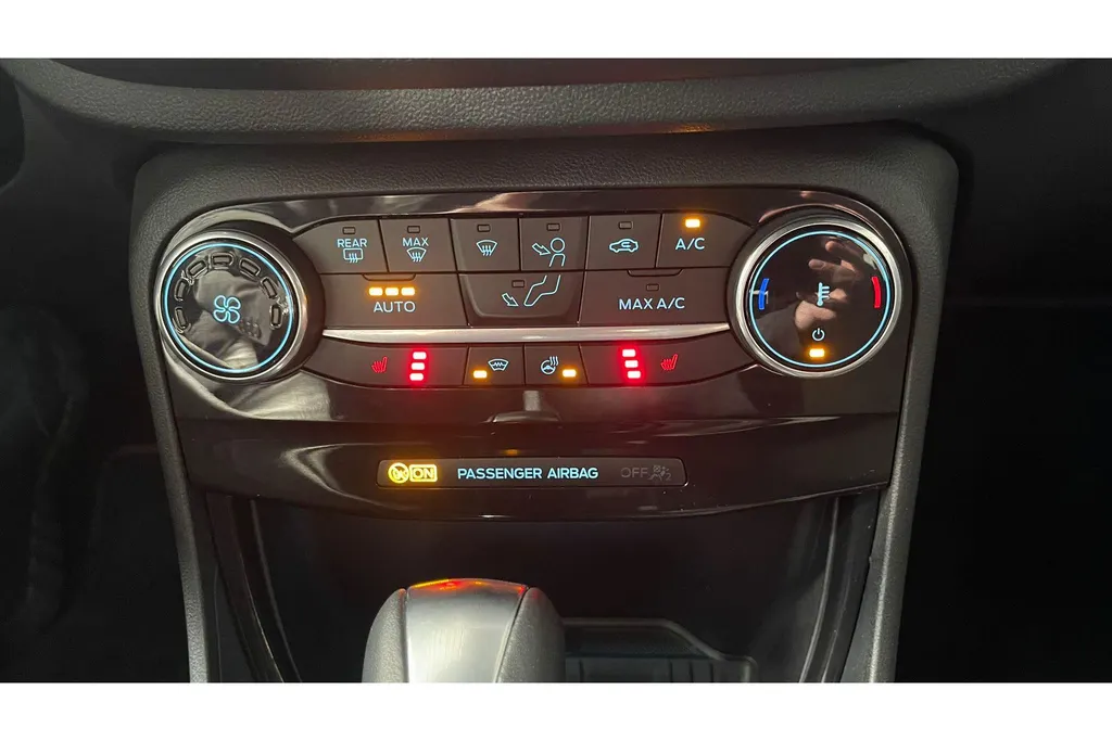 Ford Puma 1.0 EcoBoost Hybrid ST-Line , 125pk | AUTOMAAT | Achteruitrijcamera | Winter-pack, Apple Carplay / Android Auto | Comfort Pack | Cruise Control| DAB radio | Grootlicht Assistent | Full LED | Full Map navigatie |