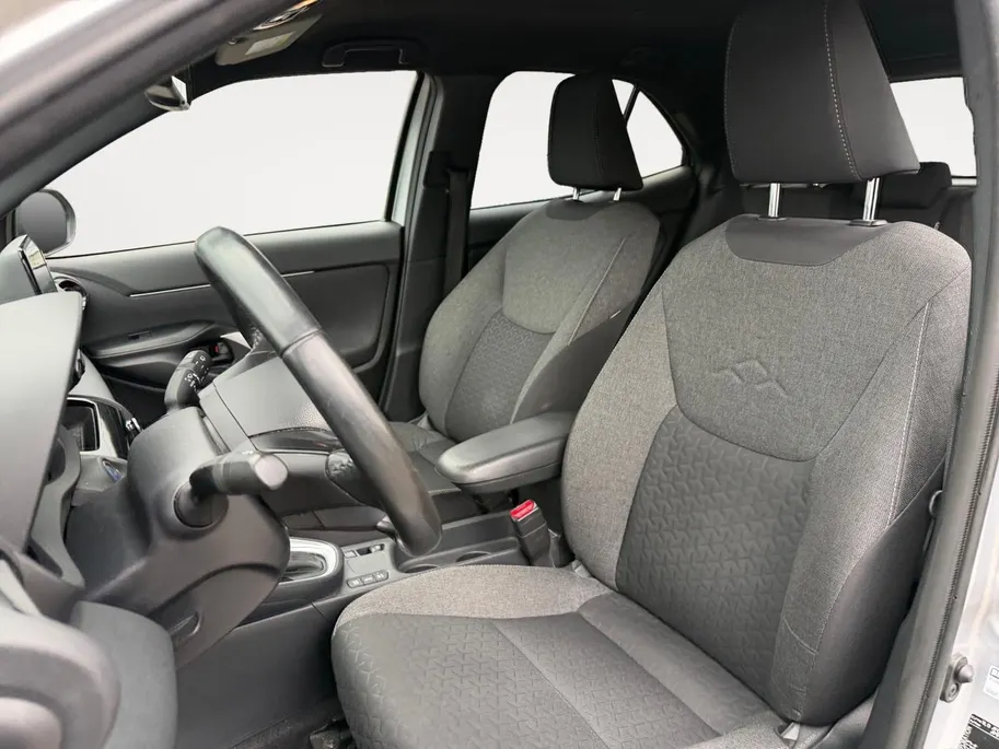 Toyota Yaris Cross 1.5 Hybrid Dynamic | Cruise control | Climate control | LM-Velgen
