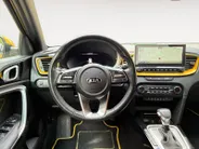 Kia XCeed 1.6 GDi PHEV DynamicPlusLine STOELVERWARMING | NAVI | LM VELGEN | TREKHAAK