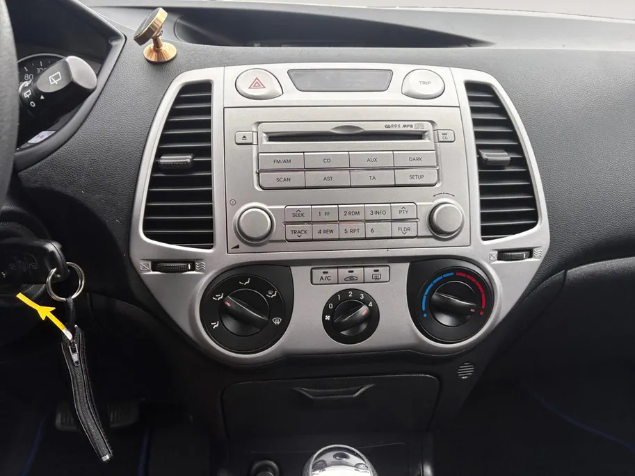 Hyundai i20 1.4i i-Motion | Automaat! | Airco