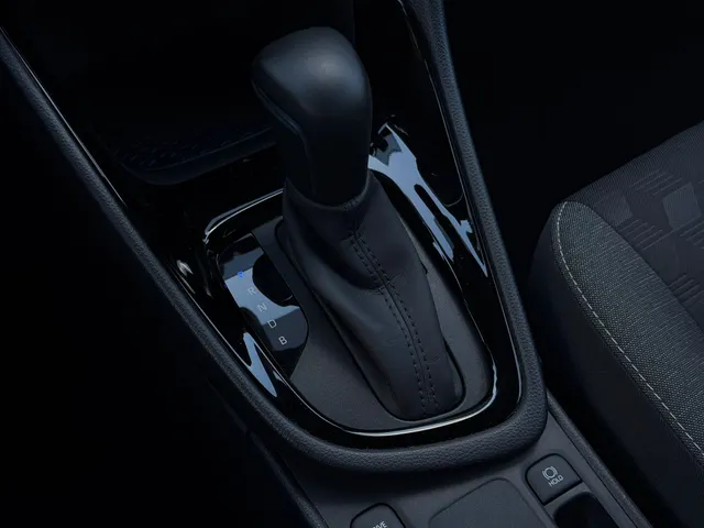 Toyota Yaris 1.5 Hybrid 115 Dynamic Limited | Stuur en Stoelverwarming