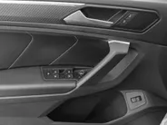 Volkswagen Tiguan 1.5 TSI 150pk DSG R-Line Business+ · Leder · Panoramadak · Apple/Android Car Play · Dodehoeksensor · Elek. Achterklep · 360 Camera · All-season banden · 19'' Inch · EXTRA INRUILKORTING ·