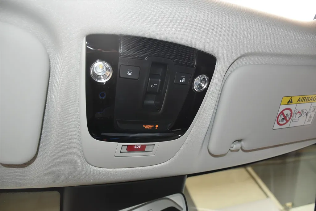 Kia EV6 84kWh 229pk RWD Plus Advanced PANO DAK NIEUW - SNEL LEVERBAAR