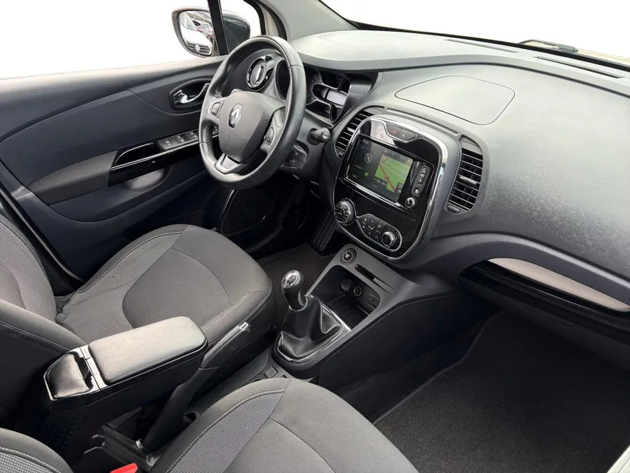 Renault Captur 0.9 TCe Dynamique *Navi+Camera*Climate Control*Cruise Control*Trekhaak*Armsteun*Leuke auto!