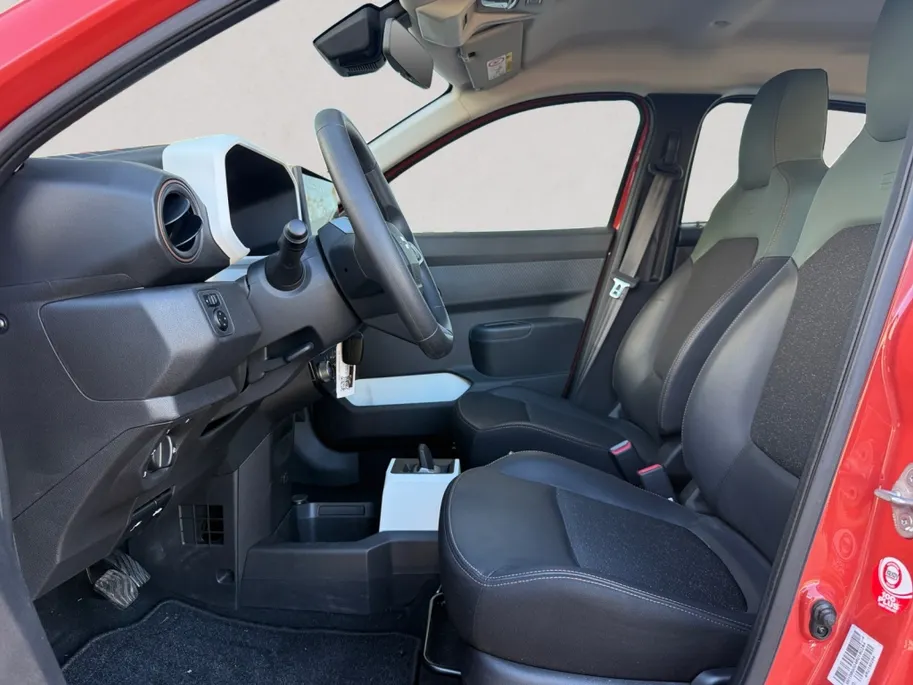 Dacia Spring Extreme 65 26.8 kWh