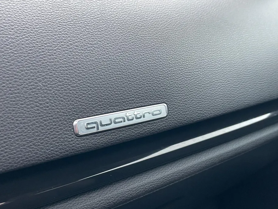 Audi S3 Sportback 2.0 TFSI quattro Pro Line Plus *Automaat*Navigatie*Schuif/Kanteldak*LED*LM.Velgen. IN ZEER NETTE STAAT!