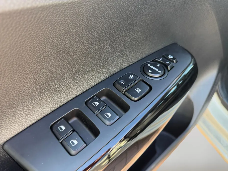 Kia Picanto 1.0 GDi DynamicPlusLine Zwarte logo's | Applearplay | Achteruitrijcamera | Zwart lichtmetaal | Airco |