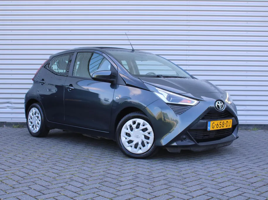 Toyota Aygo 1.0 VVT-i x-play limited | Camera | Elektrisch vouwdak | Android Auto/Apple Carplay | Airco | Cruise |