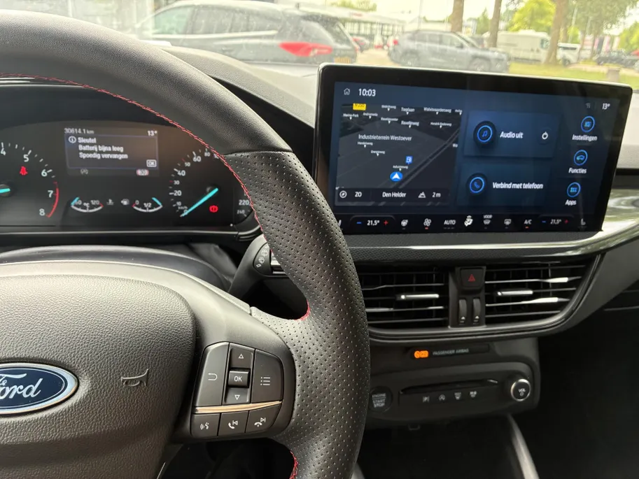 Ford Focus Wagon 1.0 EcoBoost Hybrid ST Line NAVIGATIE GROOTSCHERM.