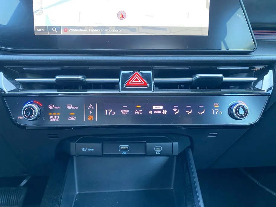 Kia Niro 1.6 GDi Hybrid DynamicLine | Climate control | LM velgen | Elektr. bestuurdersstoel | Dodehoekdetectie | Navigatie | Parkeercamera | Cruise control