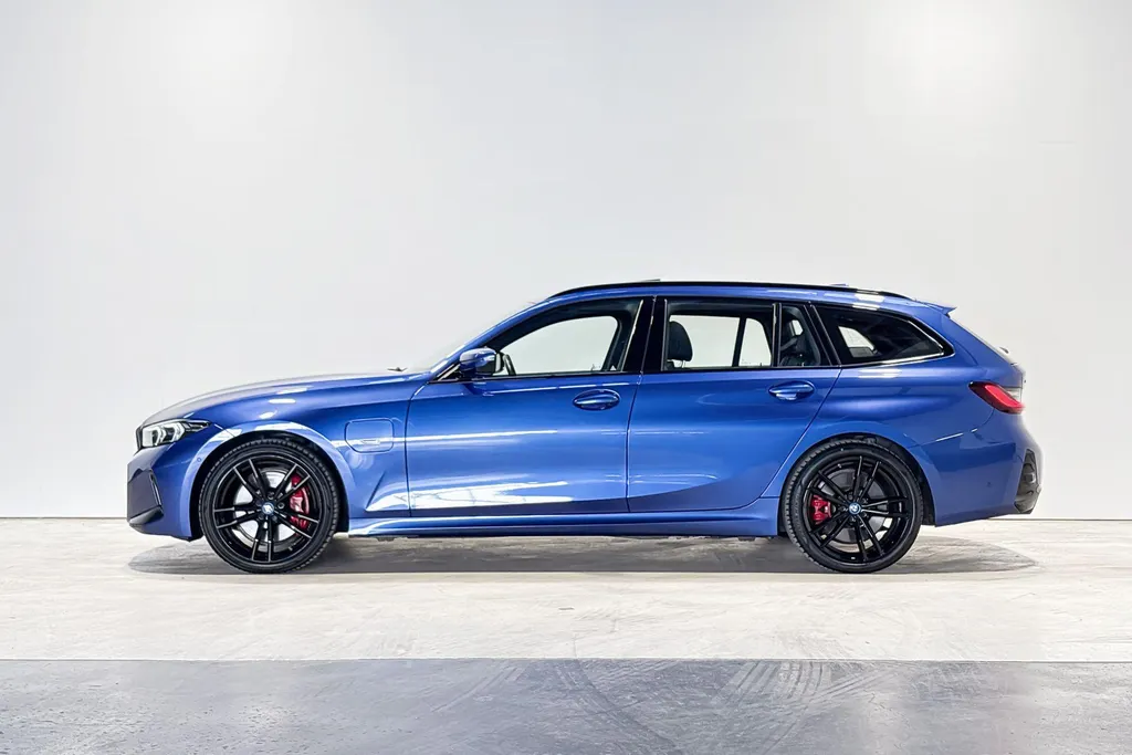 BMW 3 Serie Touring 330e xDrive M Sportpakket Pro