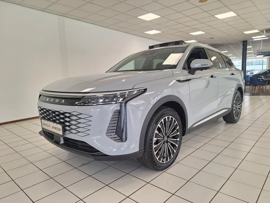 Omoda 9 9 PHEV Premium Panoramadak - 1100KM Bereik