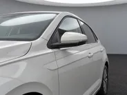 Volkswagen Polo 1.0 TSI 95pk Life Edition · Camera · Apple/Android Car Play · P-Sensoren · Airco · Trekhaak · 15'' Inch · Garantie t/m 29-09-2028 of 100.000km