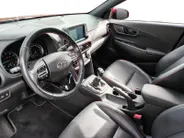 Hyundai Kona 1.0 T-GDI Premium | Unieke uitvoering | Leder | Stoelverwarming | HUD |