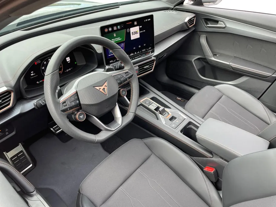 CUPRA Formentor 1.5 TSI e-Hybrid Business *NIEUW*Navi+Camera*Schuif/kanteldak*Adapt Cruise Control*Winter Pack*Trekhaak*Elekt.achterklep*Vol opties!