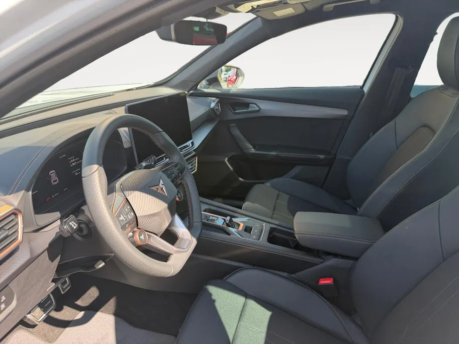 CUPRA Formentor 1.5 TSI e-Hybrid Business Stoel & Stoelverwarming | Camera | Apple Carplay & Android Auto | Automatische Achterklep | Adaptieve Cruise Control | 12 Maanden BOVAG Garantie