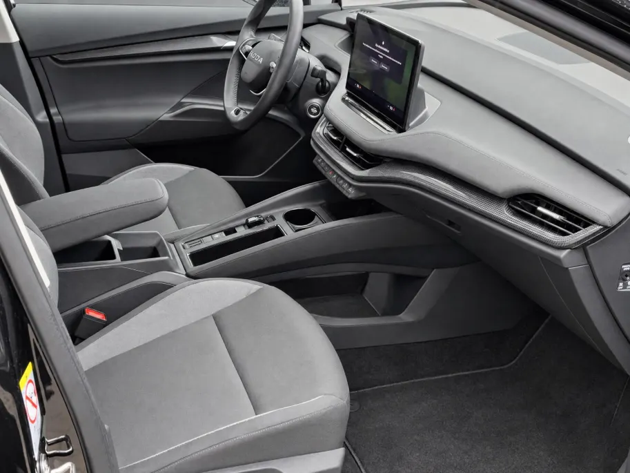 Škoda Elroq 60 204pk Selection · SOH 98,3% · Camera · Apple/Android Car Play · P-Sensoren · Cruise Control · Dodehoek Detectie · 19'' Inch · Apple/Android Car Play ·
