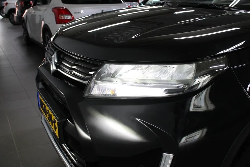 Suzuki Vitara 1.5 Hybrid Style Automaat / Trekhaak afneembaar / Camera / Navigatie / Keyless / Led verlichting /