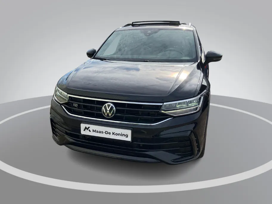 Volkswagen Tiguan 1.5TSI/150PK R-Line Black Style DSG · Panoramadak · Camera · Apple/Android Car Play · Stoel- & stuurverwarming