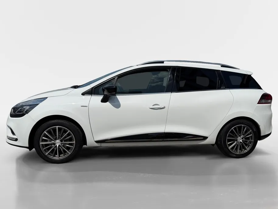 Renault Clio Estate 0.9 TCe Limited | Trekhaak | Parkeersensoren | Navigatie | Bluetooth | Cruise & Climate Control | Onderhoudshistorie | 12 Maanden BOVAG Garantie