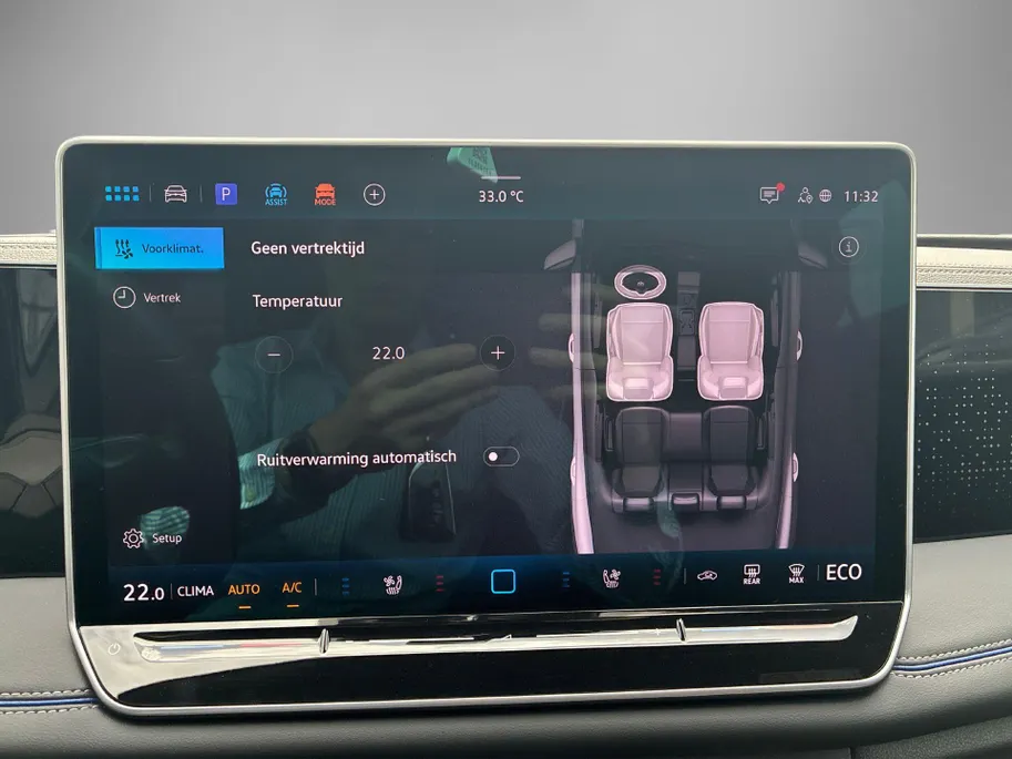 Volkswagen Tiguan 1.5eHybrid/204PK DSG R-Line · Panoramadak · Leder · 360 Camera · Stoelventilatie · Massage · Keyless · Harman Kardon Audio · Garantie t/m 03-04-2030 of 100.000km
