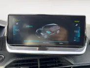 Peugeot e-2008 EV Allure Pack 50 kWh | Stoelverwarming | Cruise | Camera