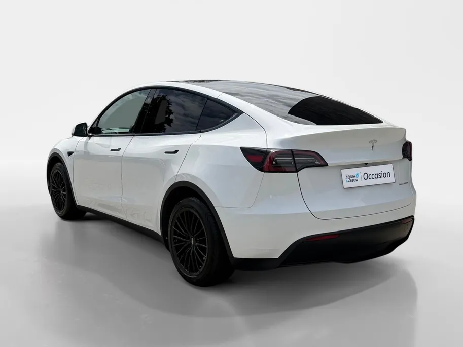 Tesla Model Y 351PK Long Range AWD 75 kWh Automaat | 1e eigenaar | Panoramadak | Basic Autopilot | 360 Camera | Stoelverwarming | Leder | Elektrische Achterklep | Elektrische Stoelen | Full LED |