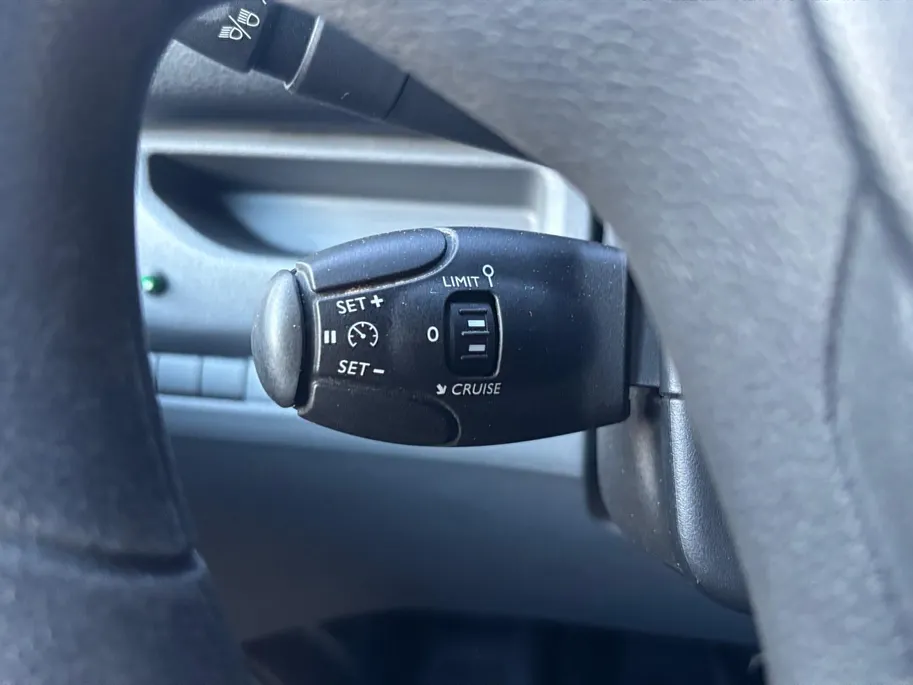 Citroën ë-Jumpy Control M 75 kWh | Cruise Control | Trekhaak | Airco | Parkeersensoren | 12 maanden garantie