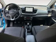 Kia Stonic 1.0 T-GDi MHEV DynamicPlusLine | Cruise Control | Climate Control | Navigatie | Camera | LM Velgen | Parkeersensoren |