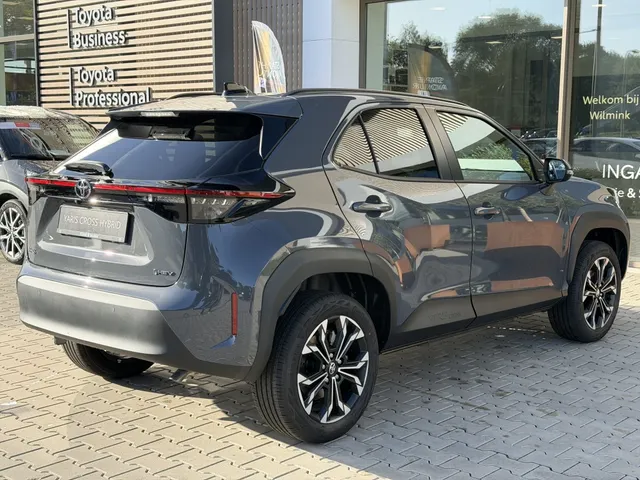 Toyota Yaris Cross 1.5 Hybr 130 First | Comfort Pack | Uit Voorraad Leverbaar |