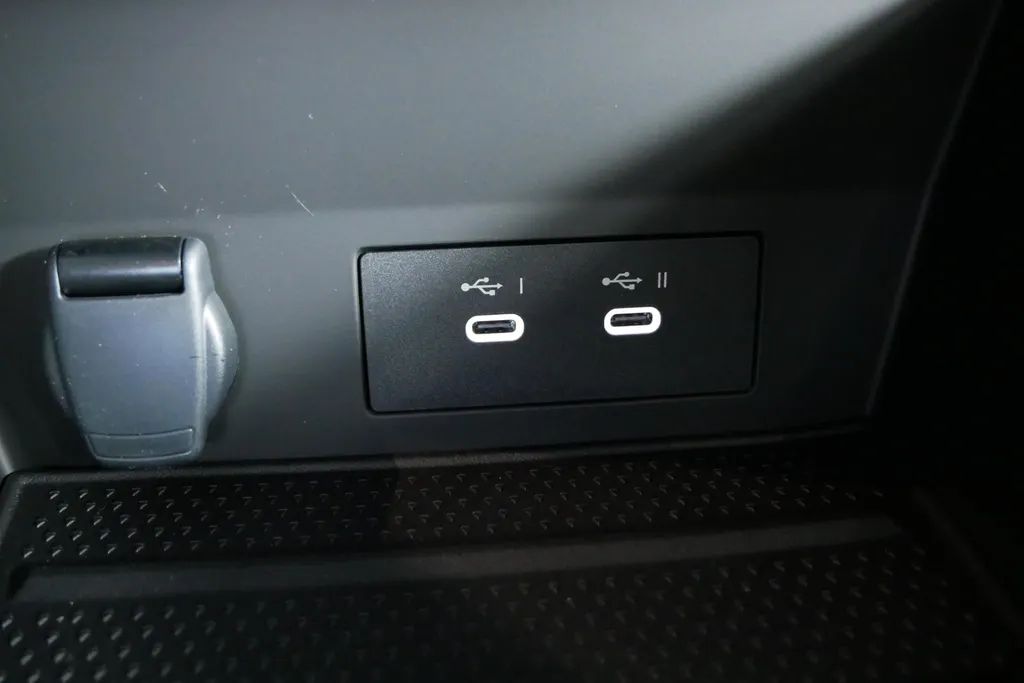 Renault Captur 1.8 E-Tech full hybrid 160 techno | Profiteer nu van €3.000,- Zeeuw & Zeeuw voorraadkorting |Electrisch schuif/kantel dak | Harman Kardon | Op voorraad |
