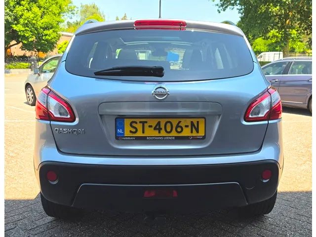 Nissan QASHQAI 2.0 140PK Connect Edition Navi - 360° Camera - Trekhaak 1400KG
