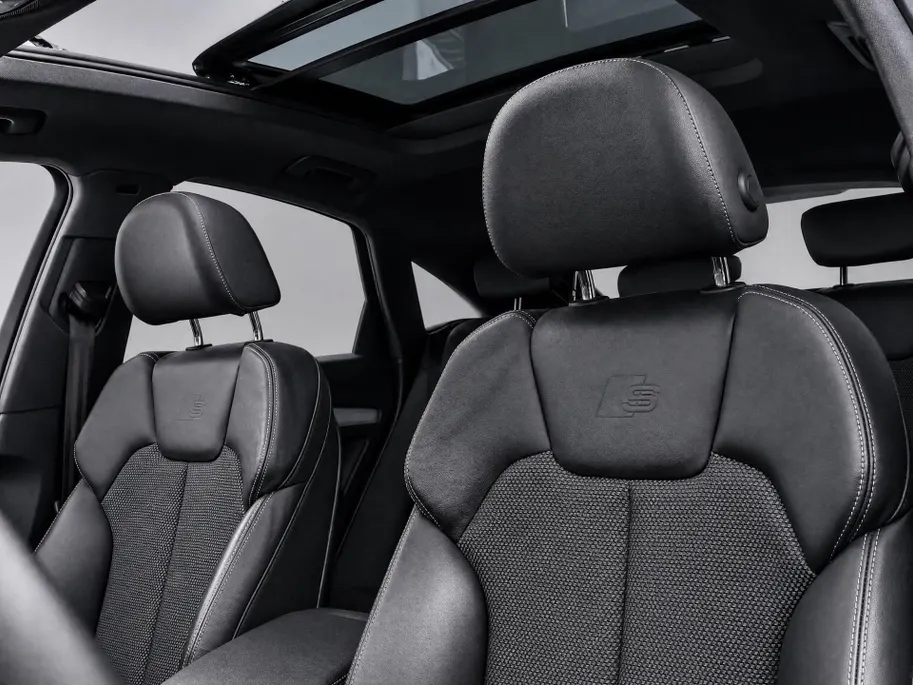 Audi Q5 Sportback 50 TFSIe 299pk S-tronic S edition · Camera · Panoramadak · Apple/Android Car Play · Navigatie · Elek. Achterklep · Stoelverwarming ·
