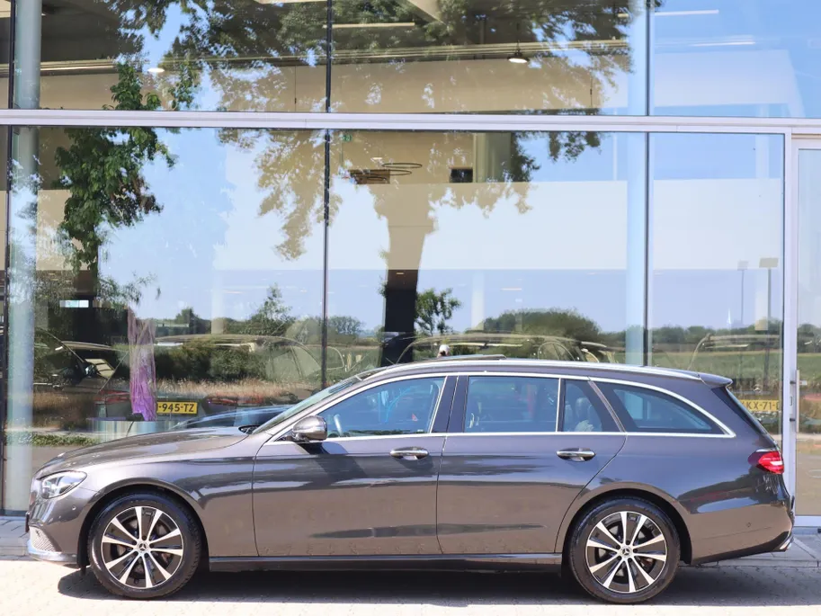 Mercedes-Benz E-Klasse Estate 300 e Business Solution Luxury l Achteruitrijcamera l Dodehoekassistant l Panoramadak