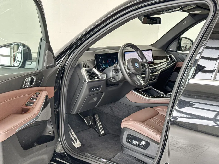 BMW X5 xDrive50e Launch Edition Innovation Pack