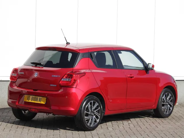 Suzuki Swift 1.2 Style Smart Hybrid Automaat | Navi | Adap. Cruise | Clima | Camera | Lm-Velgen