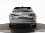 Škoda Superb Combi 1.4 TSI iV 218pk DSG Sportline Business · Panoramadak · 360 Camera · Inklap. Trekhaak · Matrix LED · Canton Audio · Elek. Stoelen + Geheugen ·
