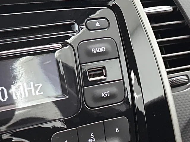Renault Captur TCe 120PK Expression | Parkeersensoren | KEYLESS | CRUISE CONTROL |