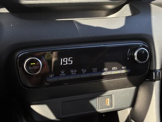 Toyota Yaris 1.5 Hybrid Dynamic | Trekhaak | Carplay | Keyless