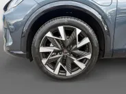 CUPRA Formentor 1.5 TSI e-Hybrid Business | Panoramadak | Stuur verwarming etc! | Trekhaak | Super compleet en helemaal nieuw!