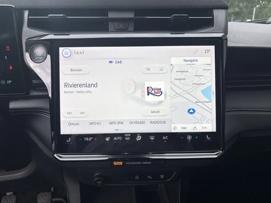 Ford Puma 1.0 EcoBoost Hybrid Titanium | Navigatie | DAB | 360 Camera | Adaptieve Cruise | Climate | Stuur/stoel/voorruit verwarming | Apple Carplay/Android Auto
