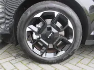 Kia EV5 GT-PlusLine 81.4 kWh | Schuifdak | Stuur-/stoelverwarming + ventilatie | Warmtepomp | 360 Camera | Geheugenstoel | Leer | HUD | LED | 19' LM |