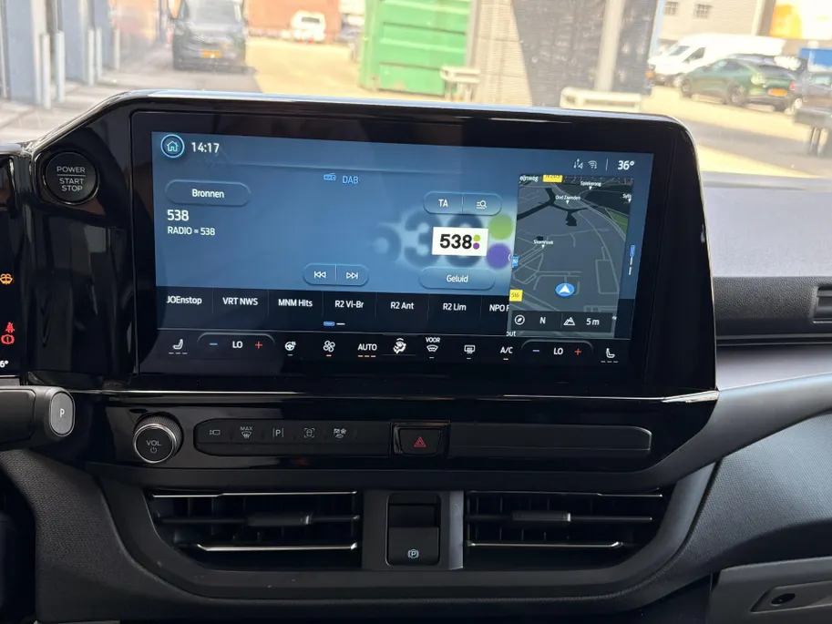 Ford Transit Custom Tourneo 340 2.5 PHEV L2H1 Titanium X 1850 KG Trekgewicht I LUXURY PACK I TREKHAAK I DRIVER ASSISTANCE PACK I APPLE CARPLAY / ANDROID AUTO I