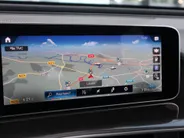 Mercedes-Benz EQC 400 4MATIC Business Solution AMG 80 kWh l Trekhaak l Keyless l Stoelverwarming
