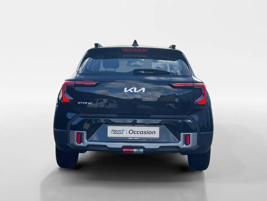 Kia Stonic 1.0 T-GDi MHEV DynamicLine | Navigatie | Parkeer camera | Cruise control | Stoel + Stuur verwarming | DEMO