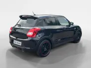 Suzuki Swift 1.2 Select Smart Hybrid | SPORT UITLAAT | SIDE SKIRTS | SPOILER | 17' VELG |