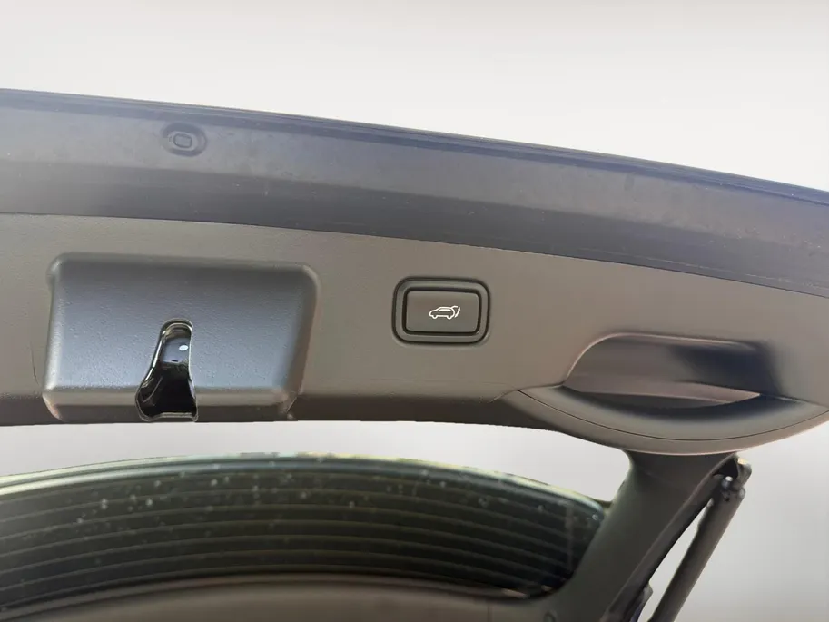 Kia Niro 1.6 GDi Hybrid DynamicPlusLine BlackPack | Dodenhoek detectie | Schuif Kanteldak| Leer | Stoel/Stuur verwarming | Elektrische Kofferbak |